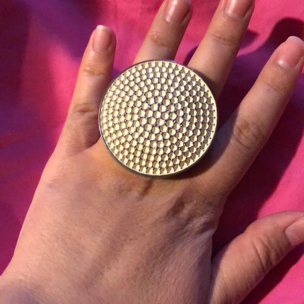Big circle ring